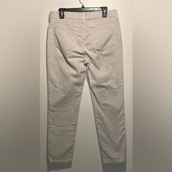 NYDJ- Neutral Cream Subtle Paisley Print Mid-Rise Slim Skinny Leg Jeans- Size 10 - Picture 2 of 9
